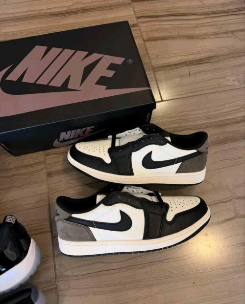 Nik_e Air Jordan 1 Low OG Mocha