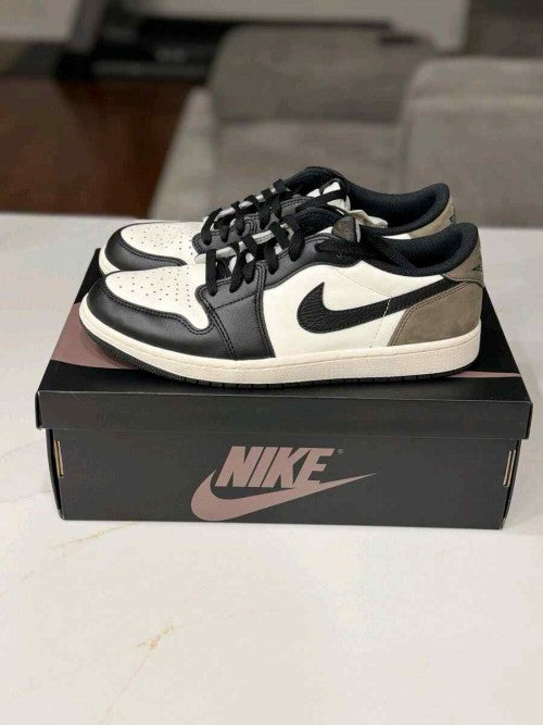 Nik_e Air Jordan 1 Low OG Mocha