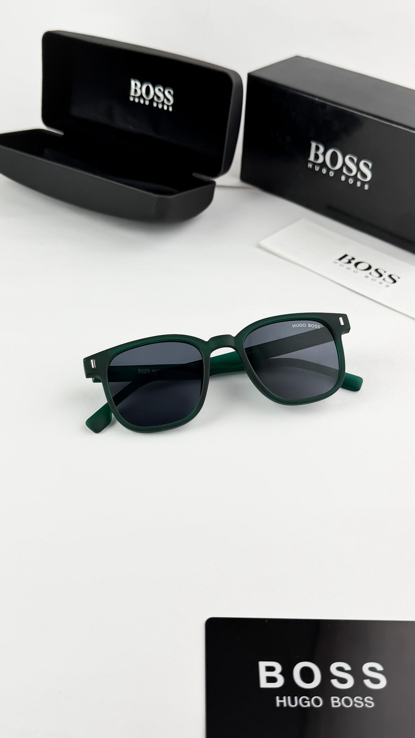 HUG_O BOSS GREEN 0970 SUNGLASSES