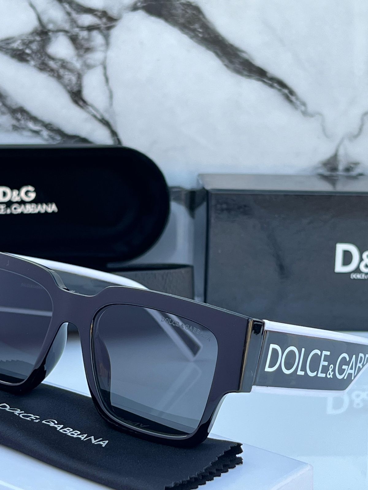DOLCE & GABBAN_A 6184 WITH ALL OG BRAND PACKING